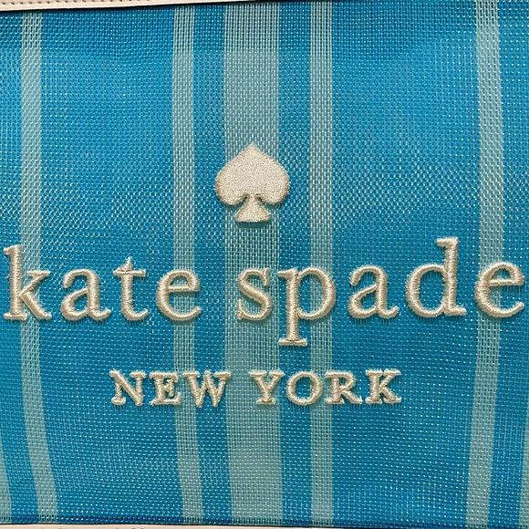 Kate Spade Ella Striped Mesh Wristlet, NWT ✨Rare ✨ - Picture 4 of 8